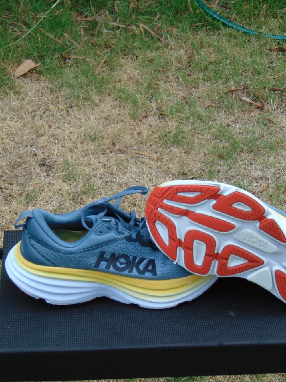 Hoka One One Bondi Men's Size 9D Max Cushion Road Running Shoes - Blue/Yellow